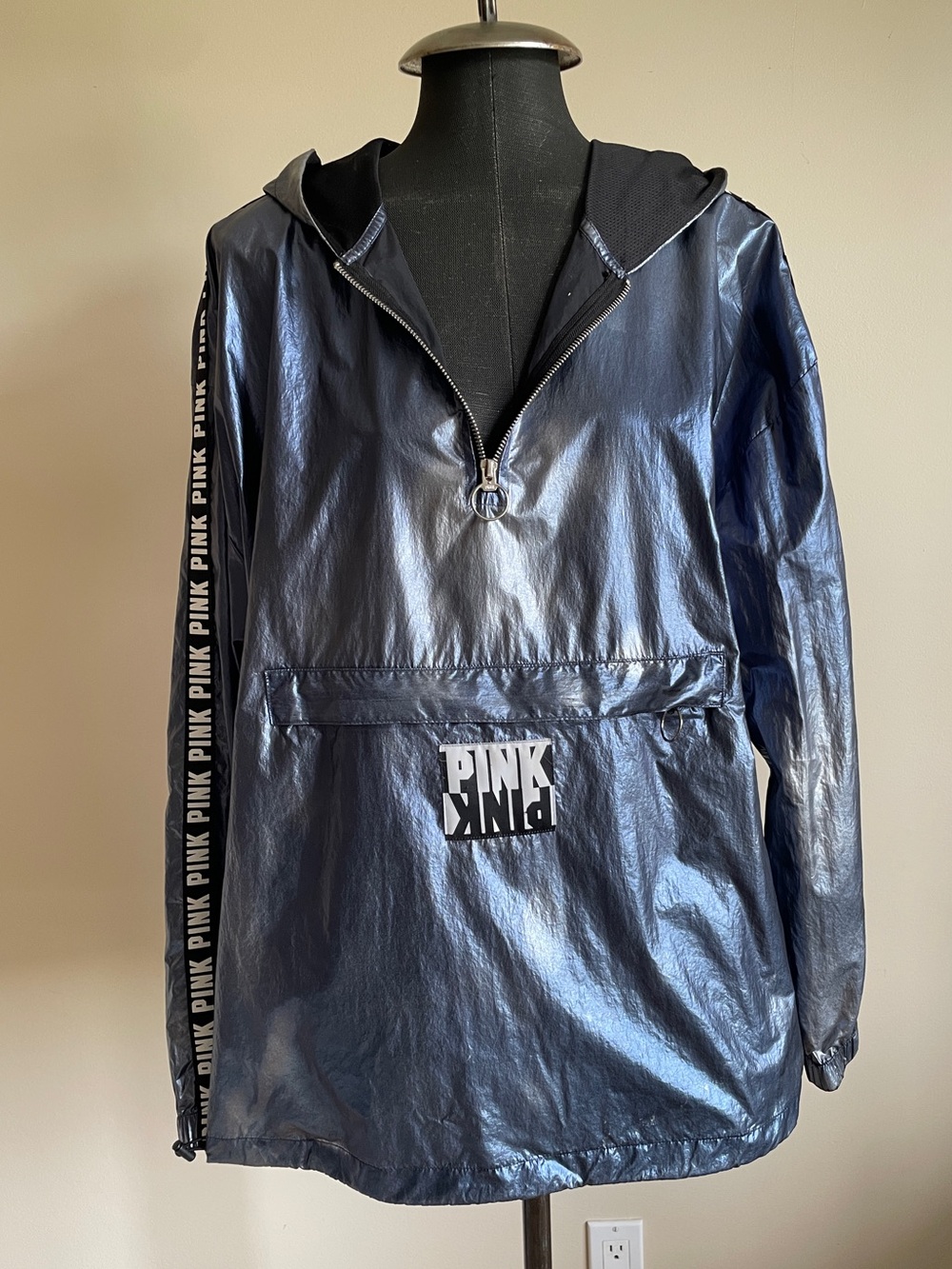 PINK Victoria's Secret Shiny Navy Pullover windbreaker Jacket size M
